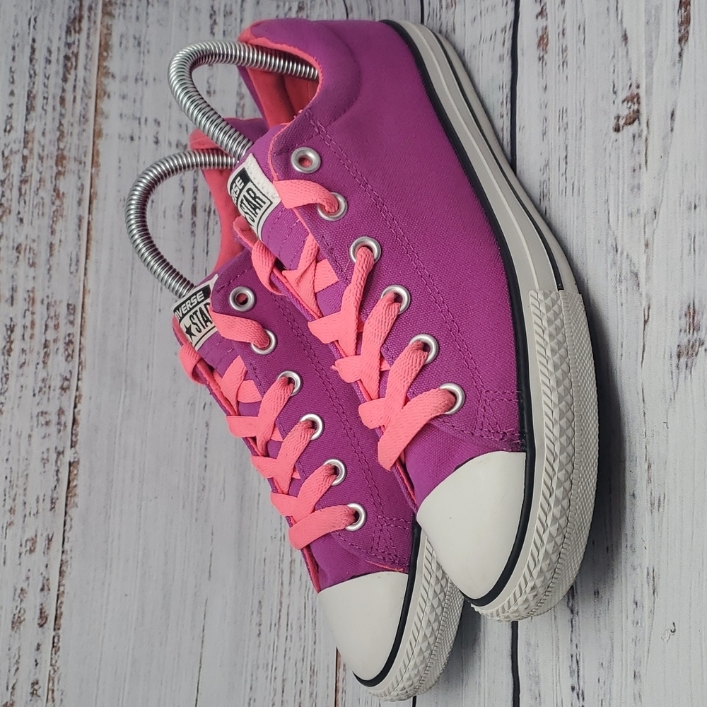 - Converse | Chuck Taylor Thick Tongue Neon Purple/Pink Sneakers